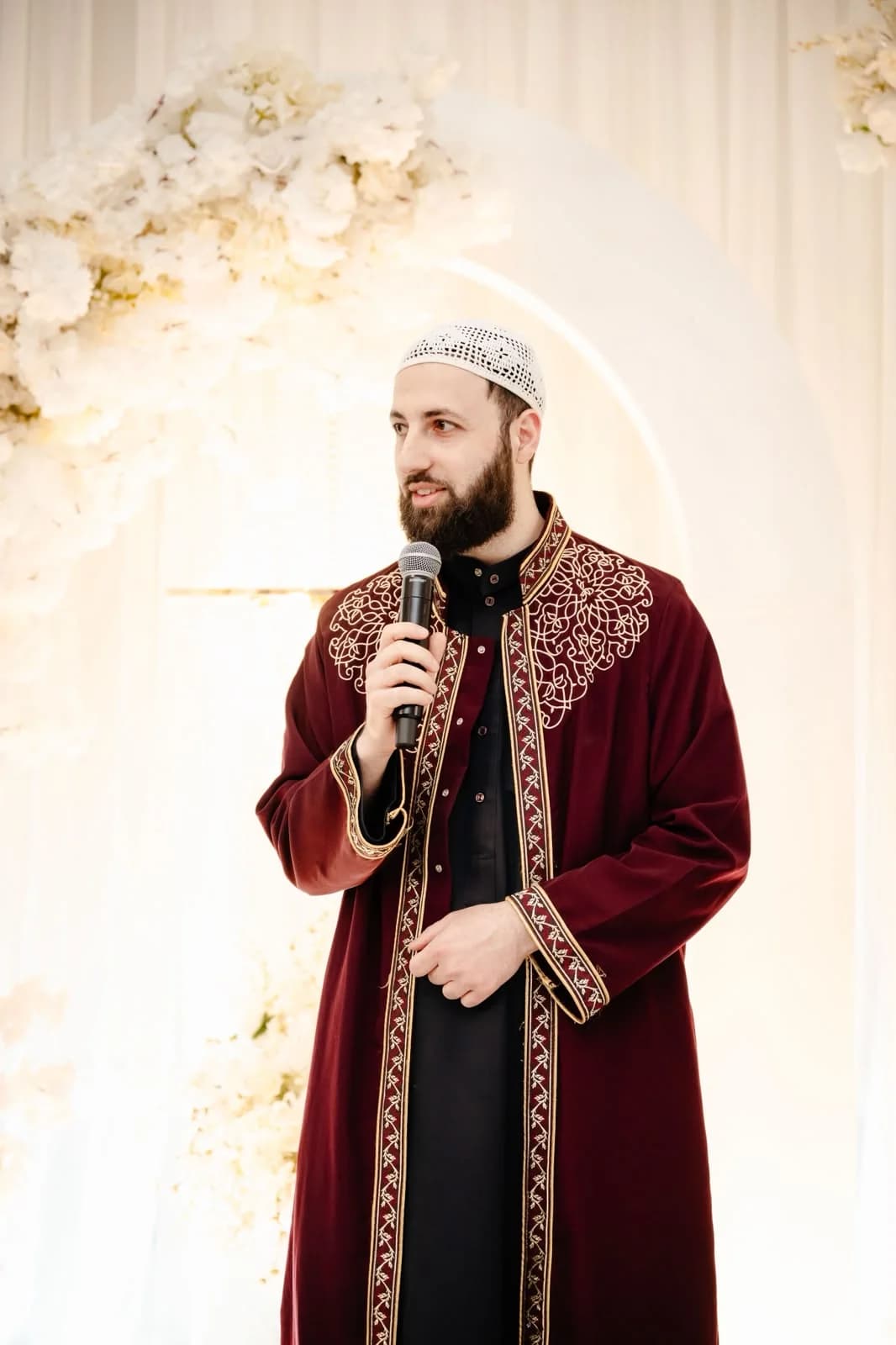 Imam Zaniar Ahmad speaking during a Nikah ceremony